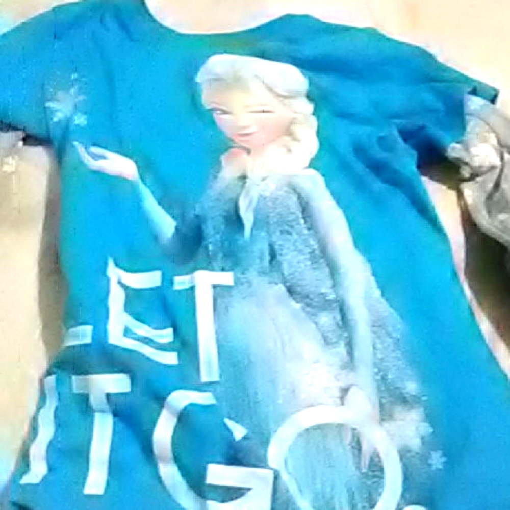 Lil girls elsa shirt